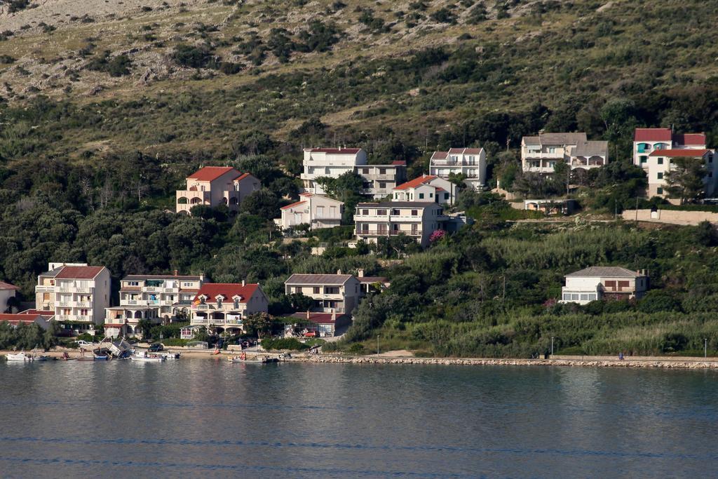 Apartments Madona Pag Town Bagian luar foto